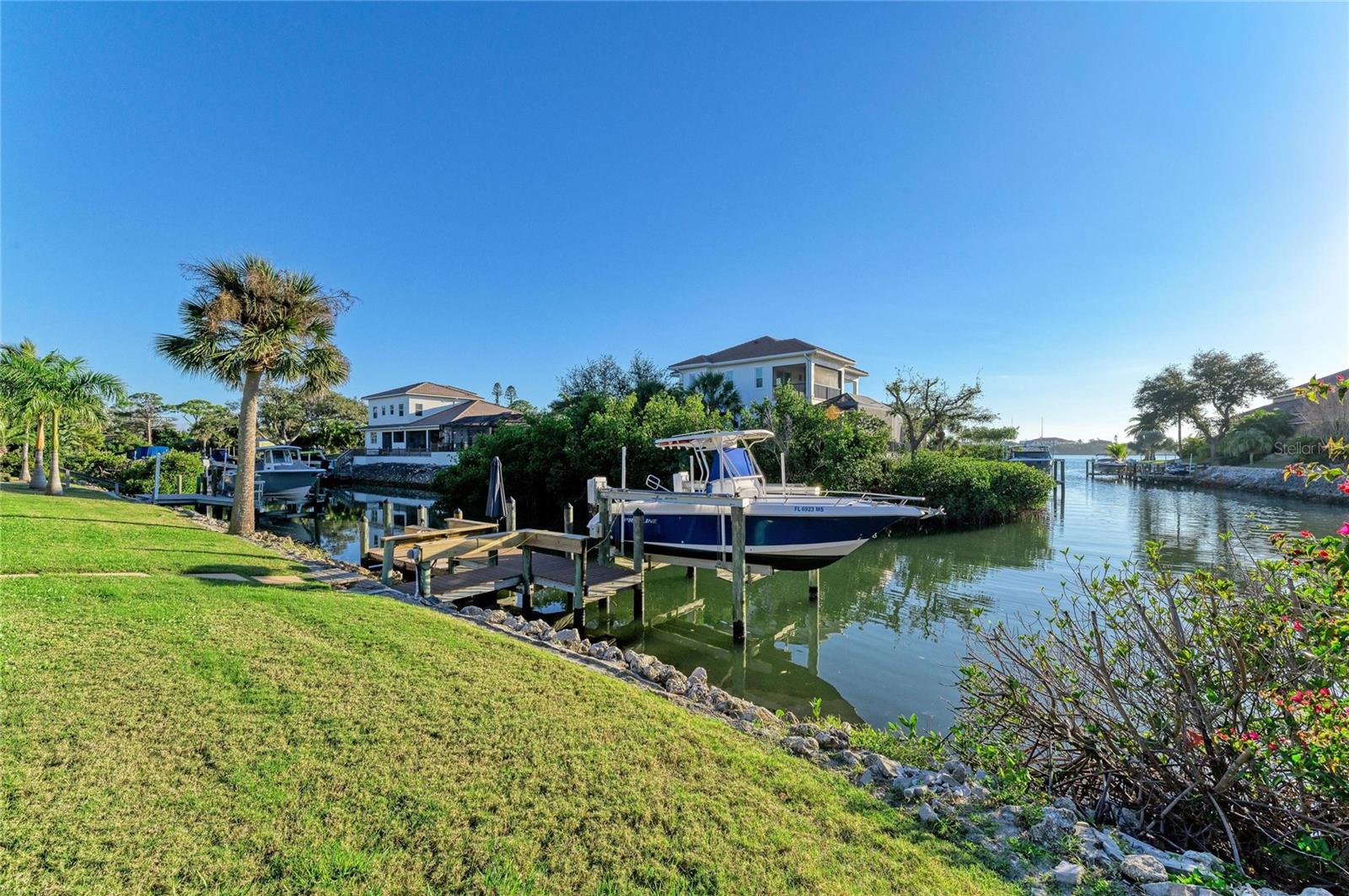 SORRENTO SHORES - Residential