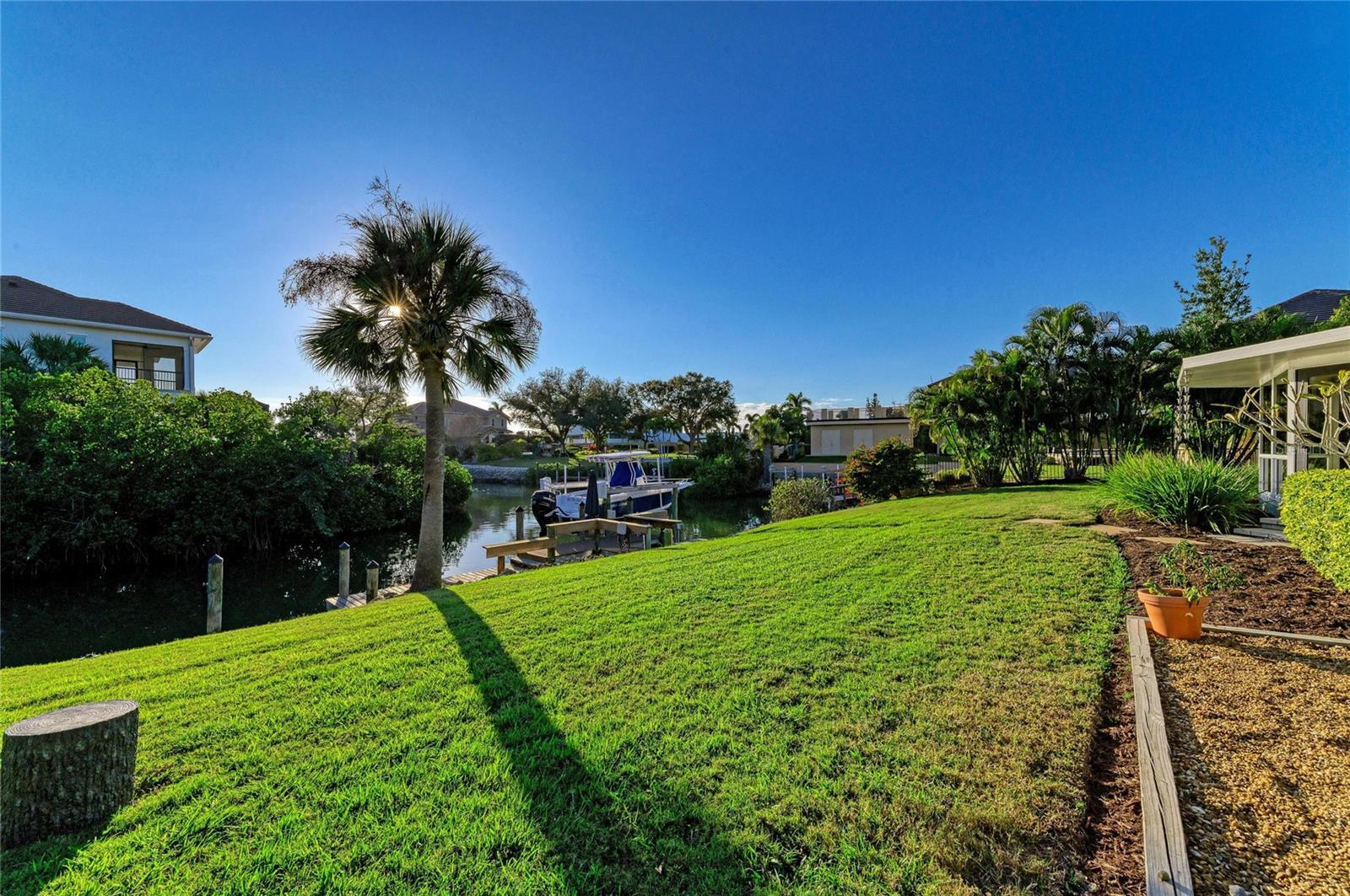 SORRENTO SHORES - Residential