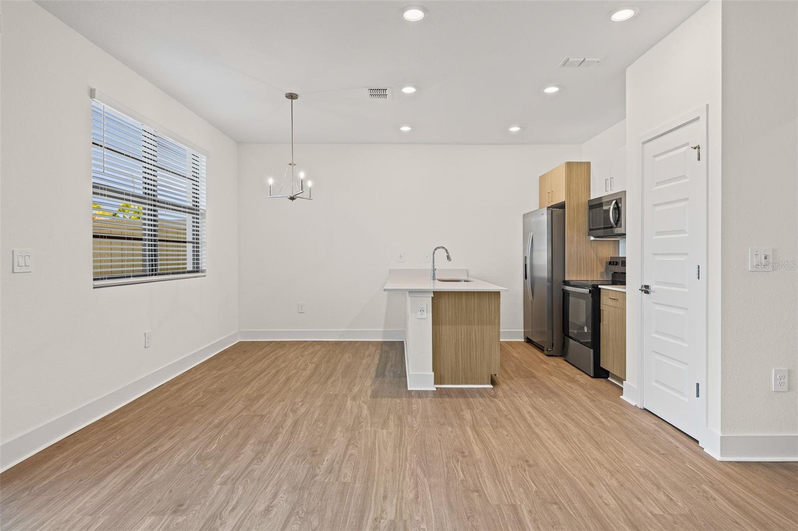 STELLAR AT MASTERS AVENUE - Residential Lease
