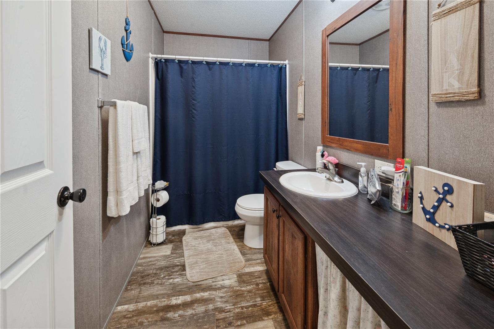 SUWANNEE RIV SPGS 01/MANAT - Residential