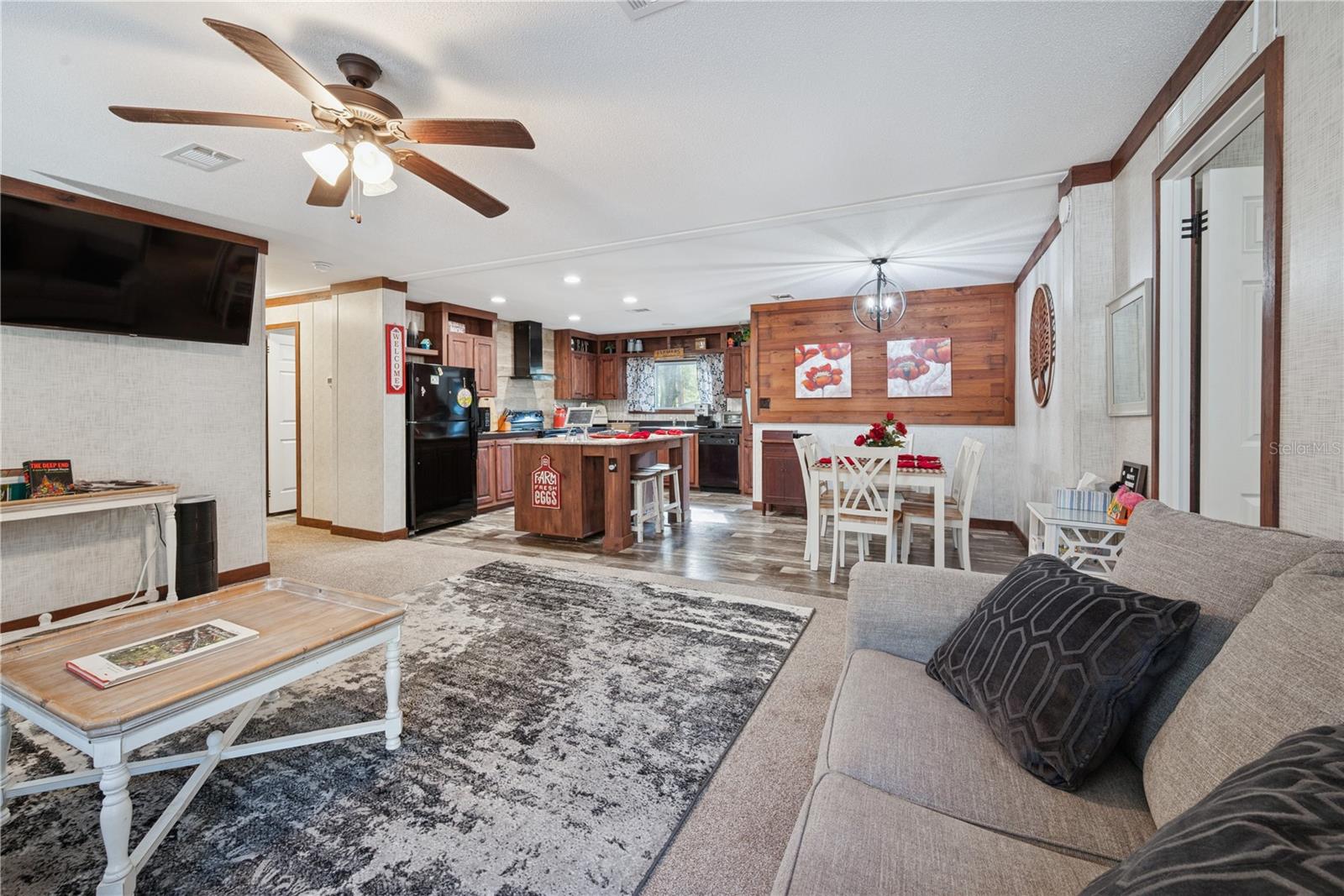 SUWANNEE RIV SPGS 01/MANAT - Residential