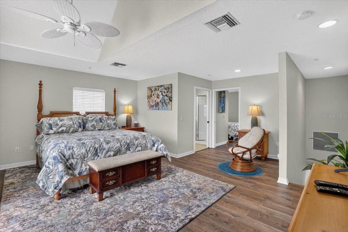 VILLAGE AT OYSTER CREEK PH - Residential