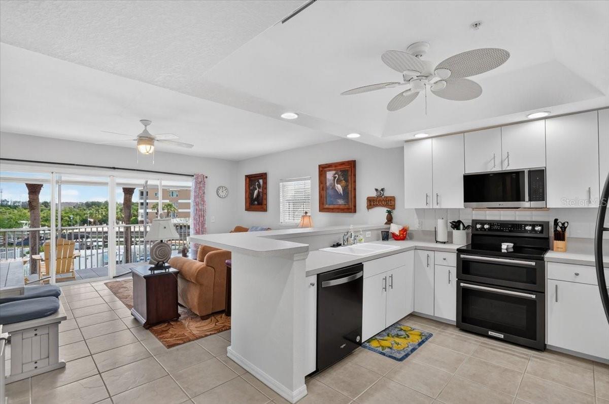 VILLAGE AT OYSTER CREEK PH - Residential