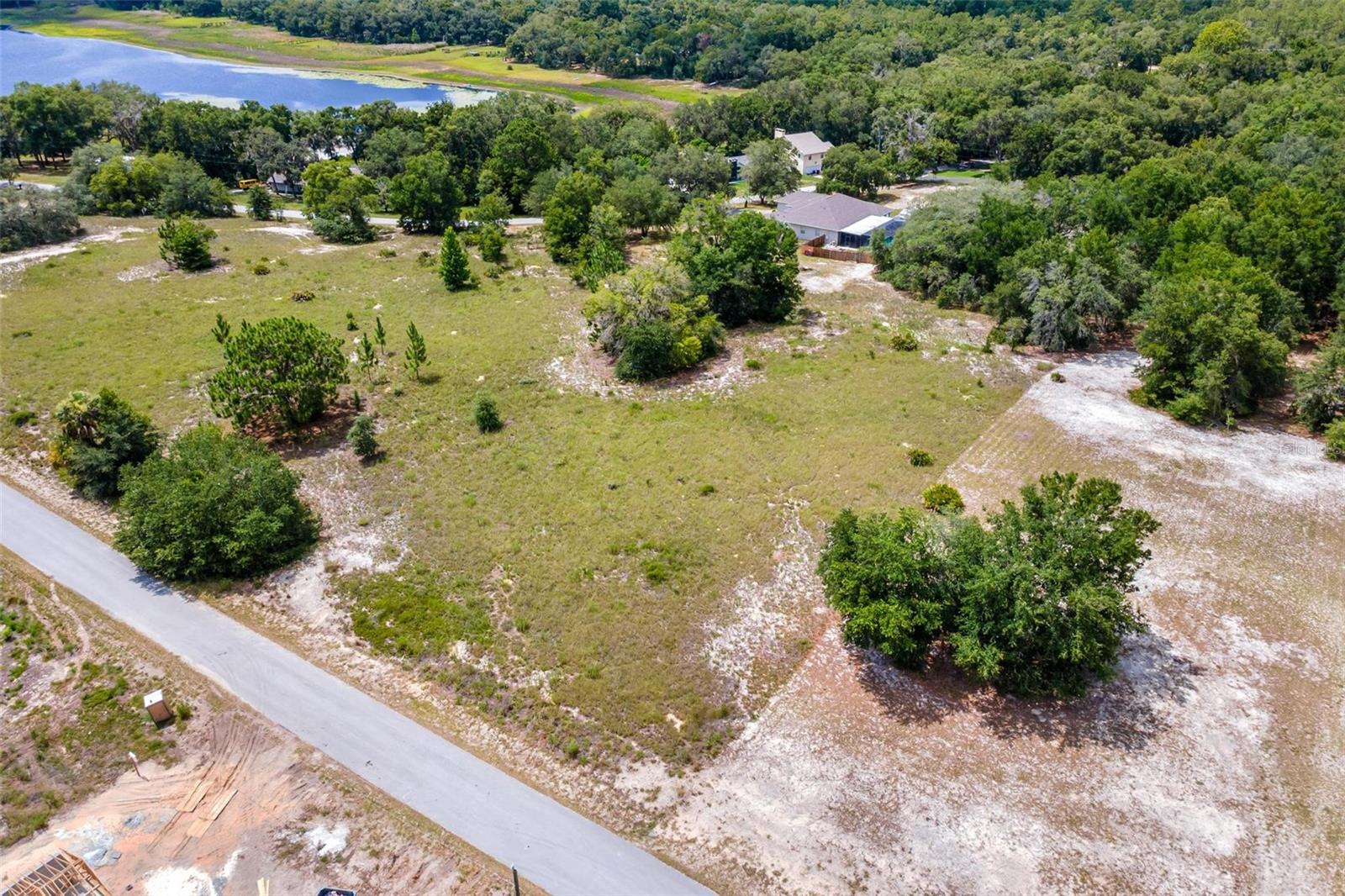 RAINBOW LAKES ESTATE - Land
