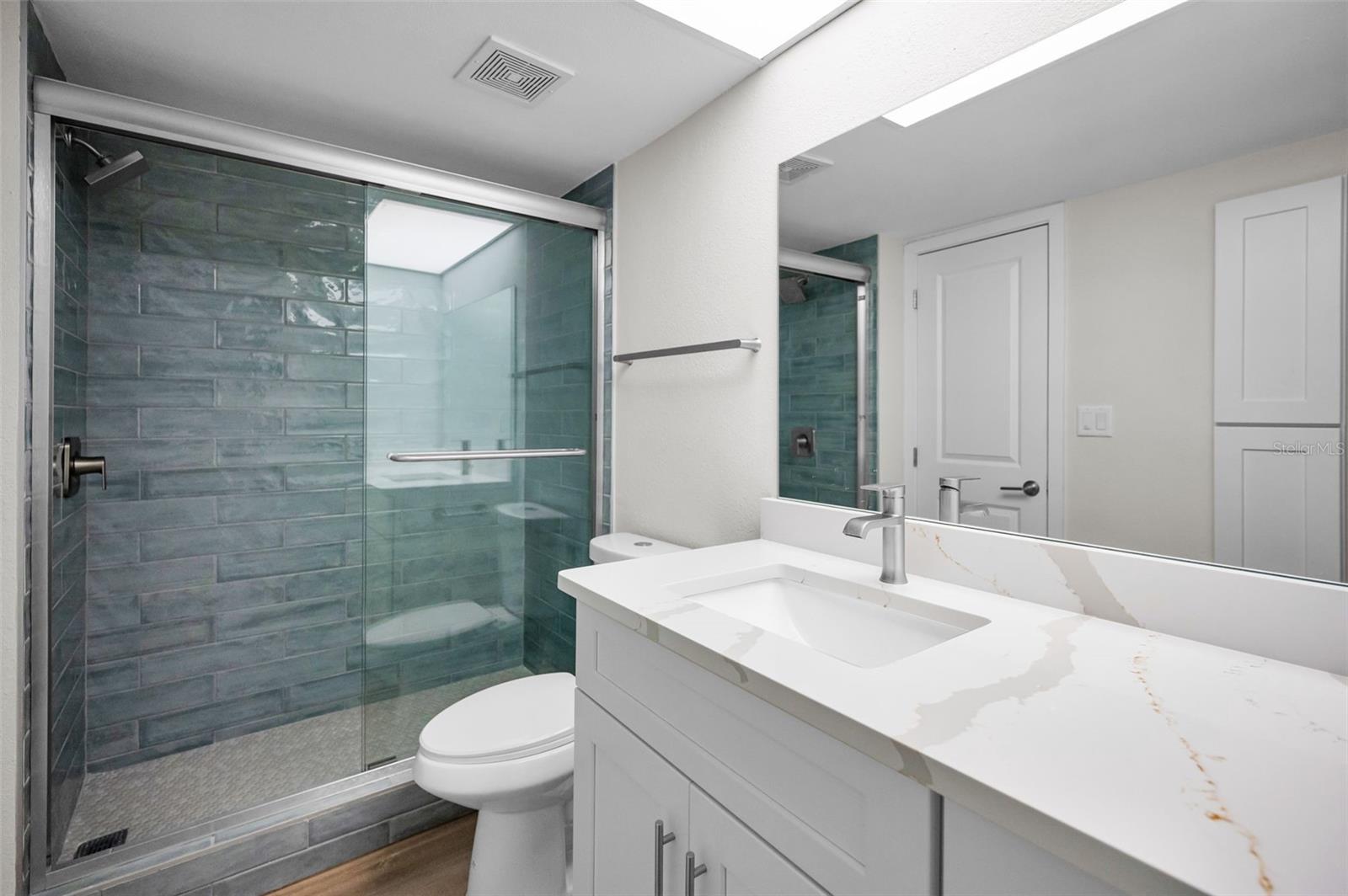 HAMILTON HOUSE THE CONDO - Residential