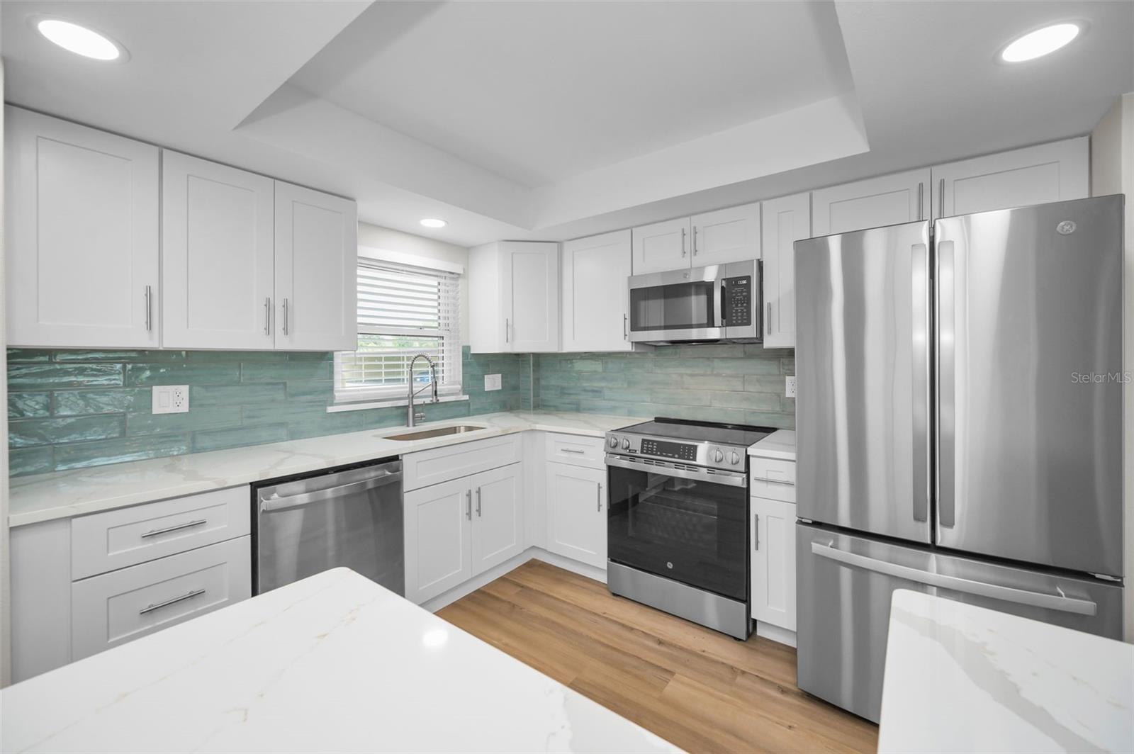 HAMILTON HOUSE THE CONDO - Residential