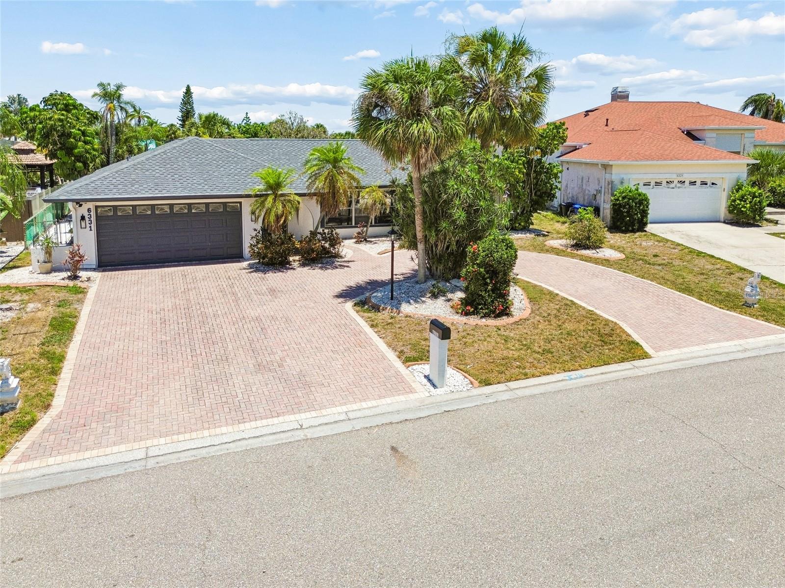 APOLLO BEACH UNIT 13 PT 2 - Residential