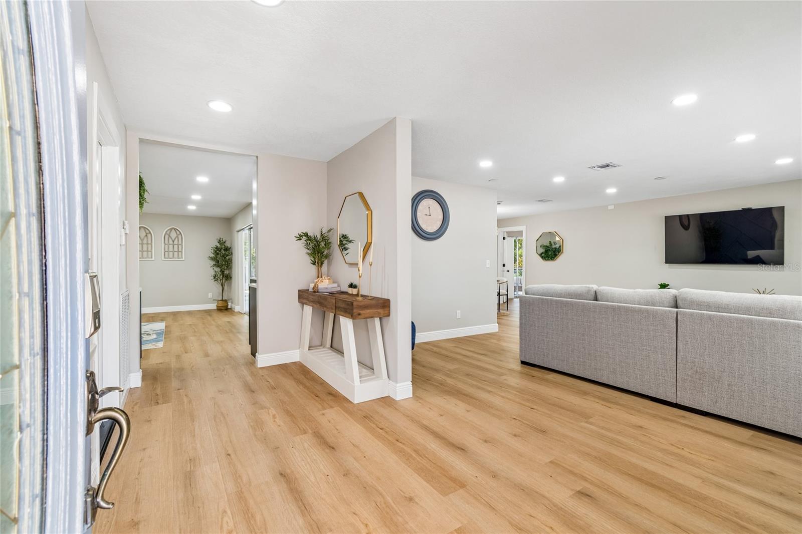 APOLLO BEACH UNIT 13 PT 2 - Residential
