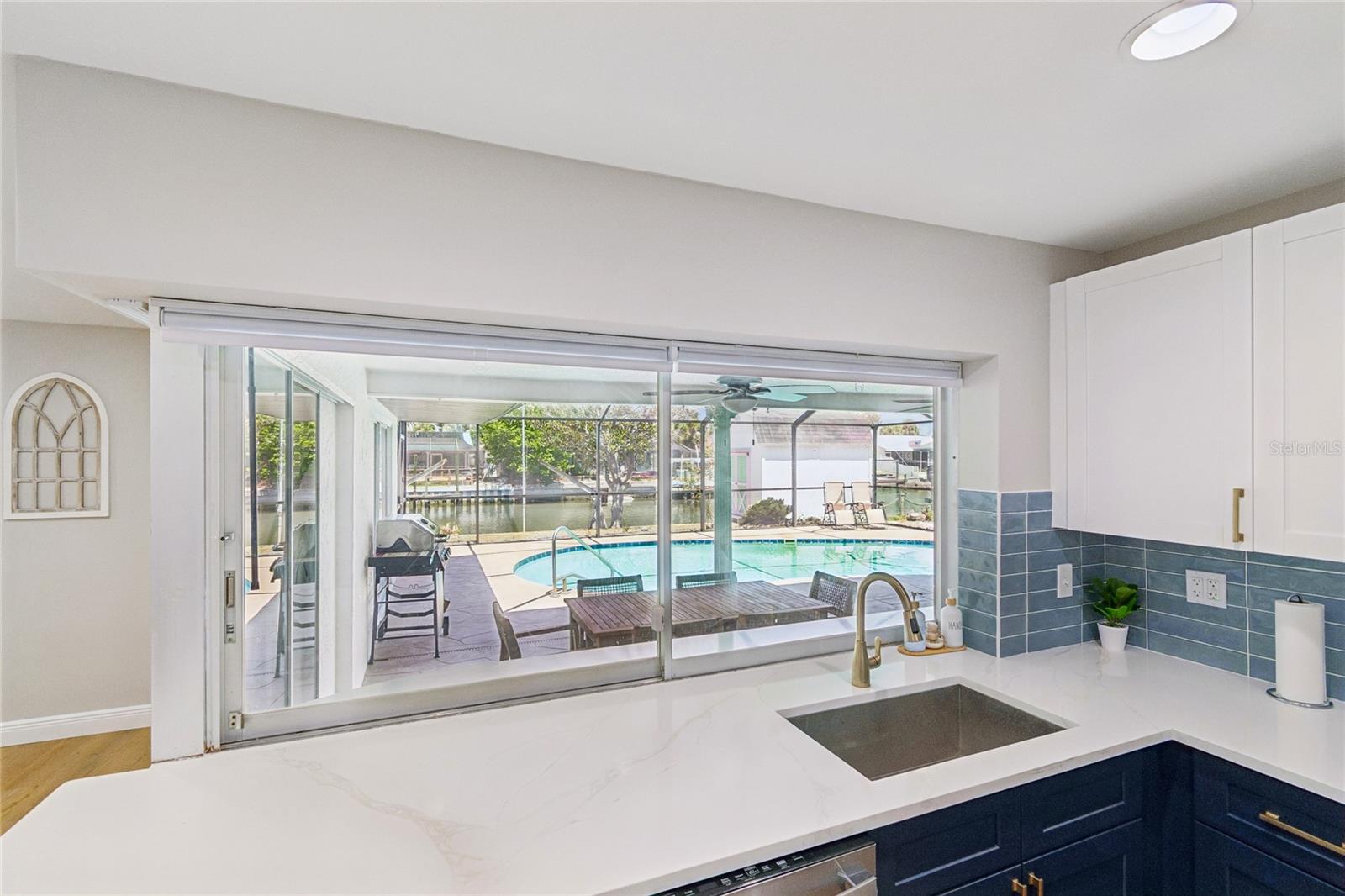 APOLLO BEACH UNIT 13 PT 2 - Residential