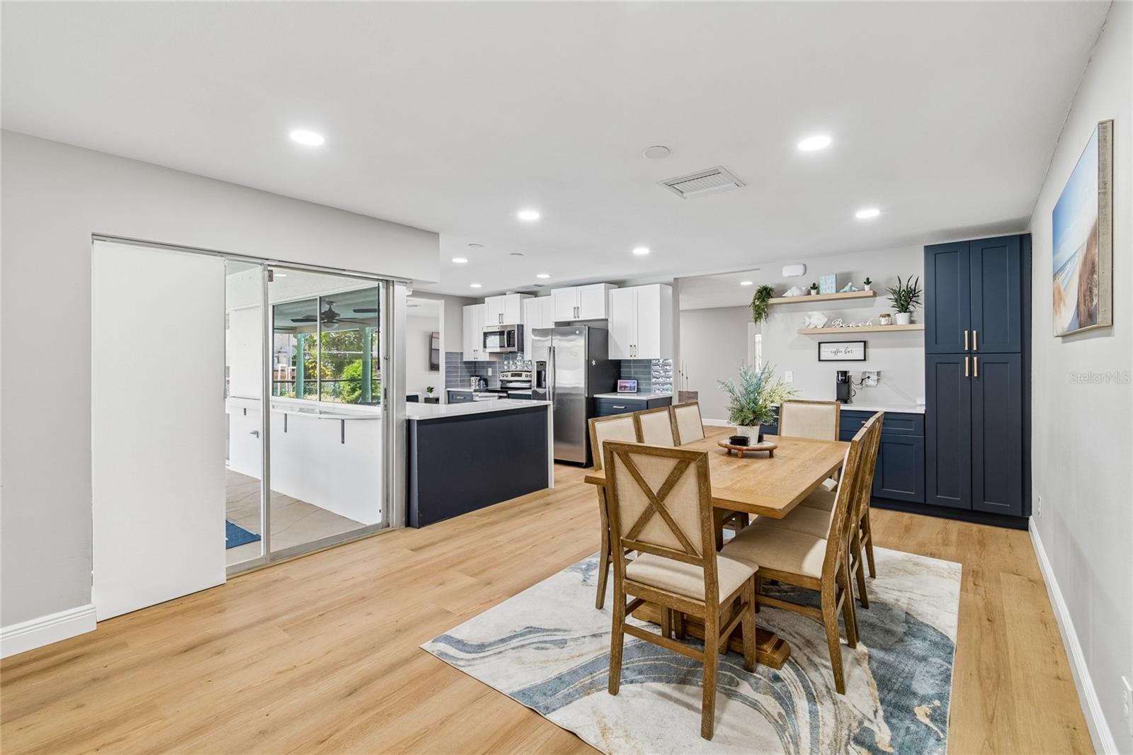 APOLLO BEACH UNIT 13 PT 2 - Residential