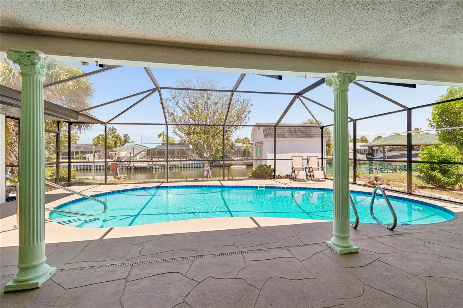 APOLLO BEACH UNIT 13 PT 2 - Residential