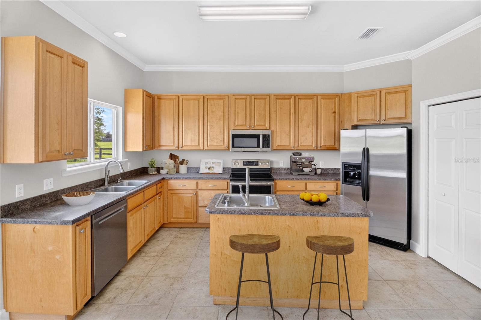 HAMMOCK RIDGE UNIT 4 - Residential