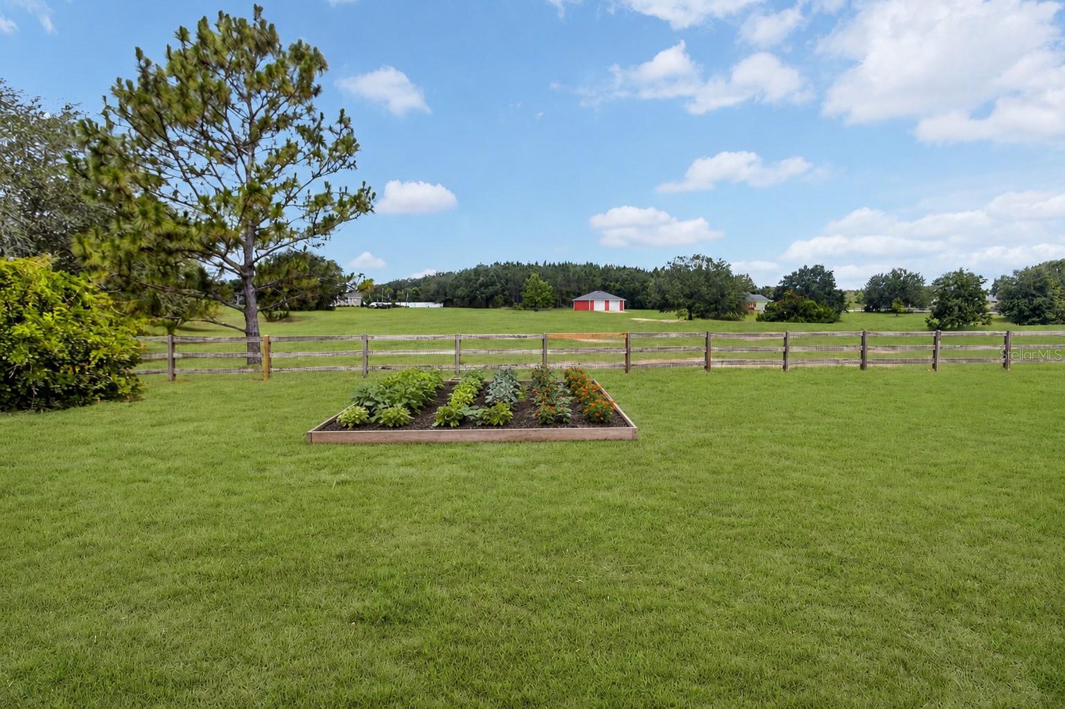 HAMMOCK RIDGE UNIT 4 - Residential