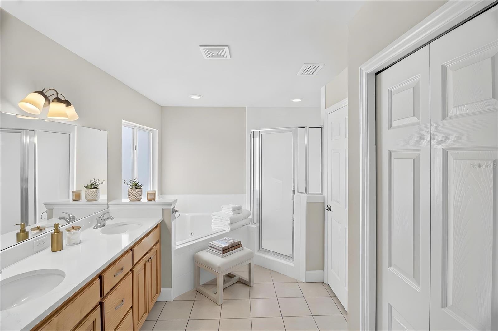HAMMOCK RIDGE UNIT 4 - Residential