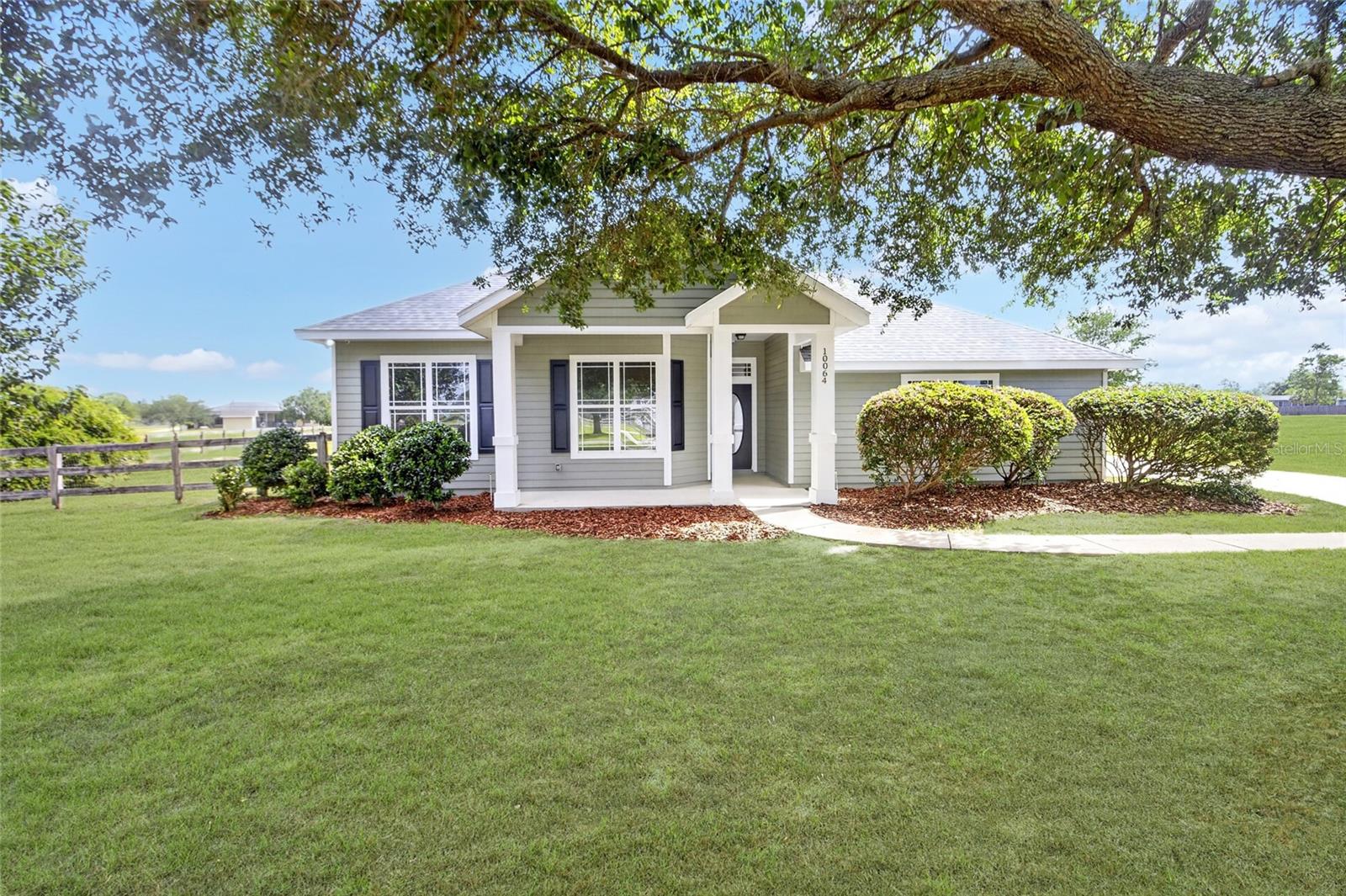 HAMMOCK RIDGE UNIT 4 - Residential