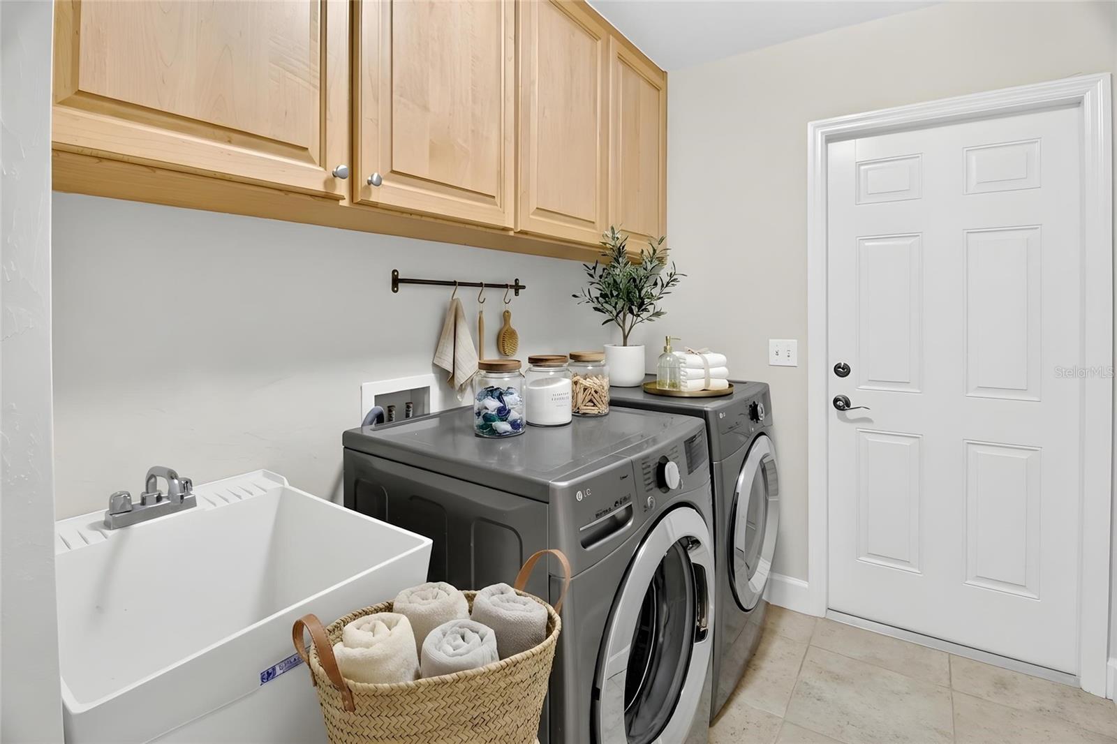 HAMMOCK RIDGE UNIT 4 - Residential