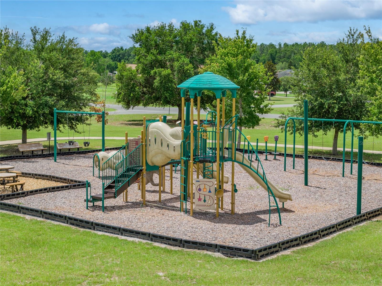 HAMMOCK RIDGE UNIT 4 - Residential