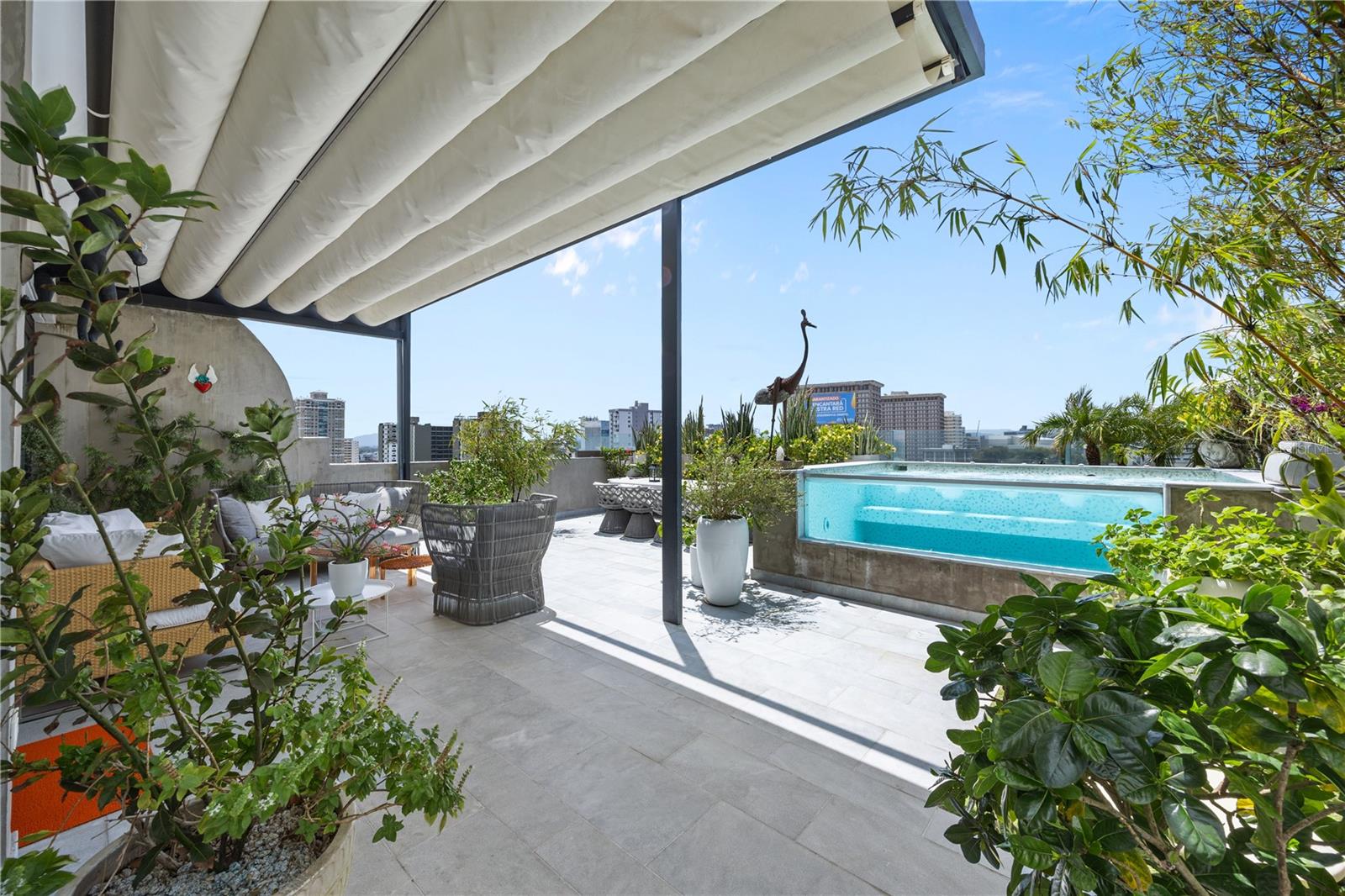 CROWNE PLAZA CONDOMINIUM - Residential