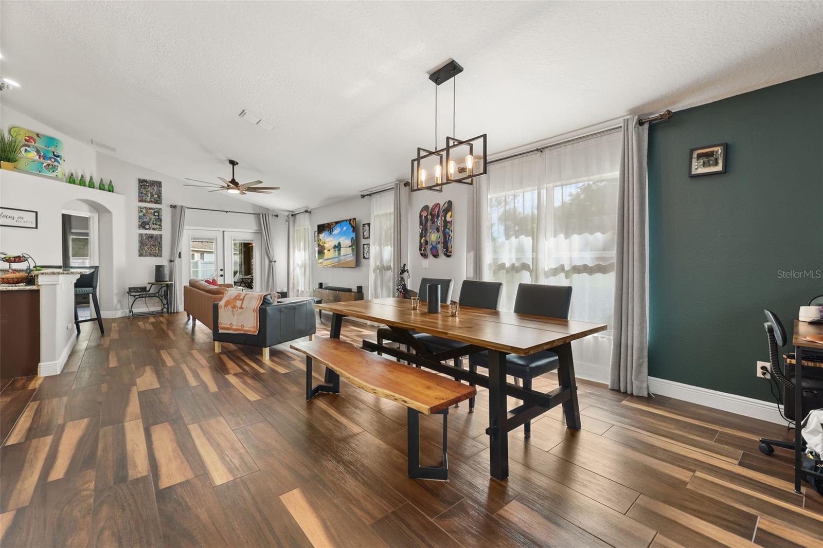 DELTONA WOODS UNIT 02 - Residential