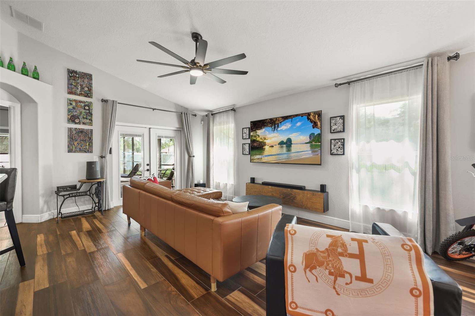 DELTONA WOODS UNIT 02 - Residential