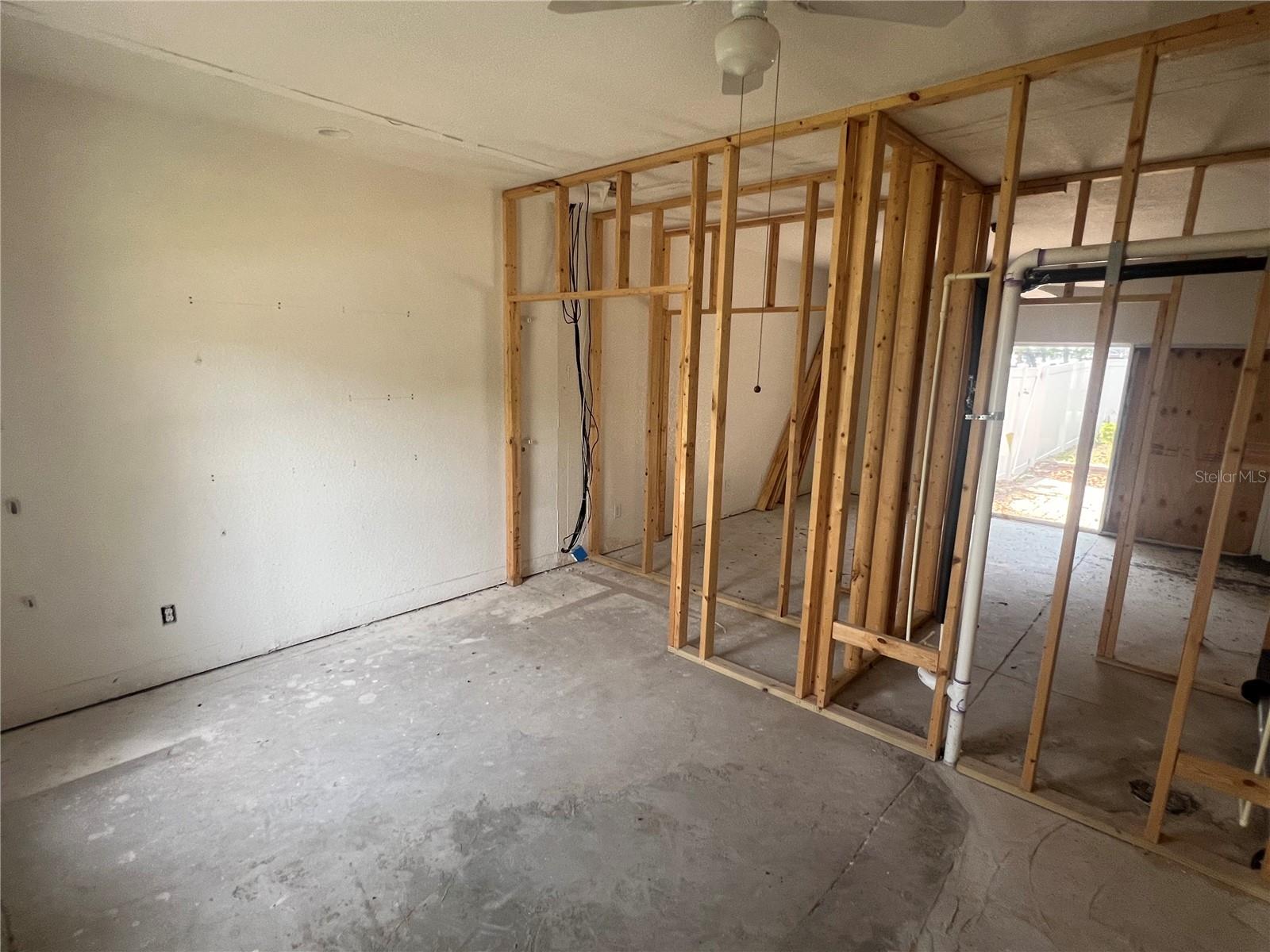 WILLOW RUN - Residential