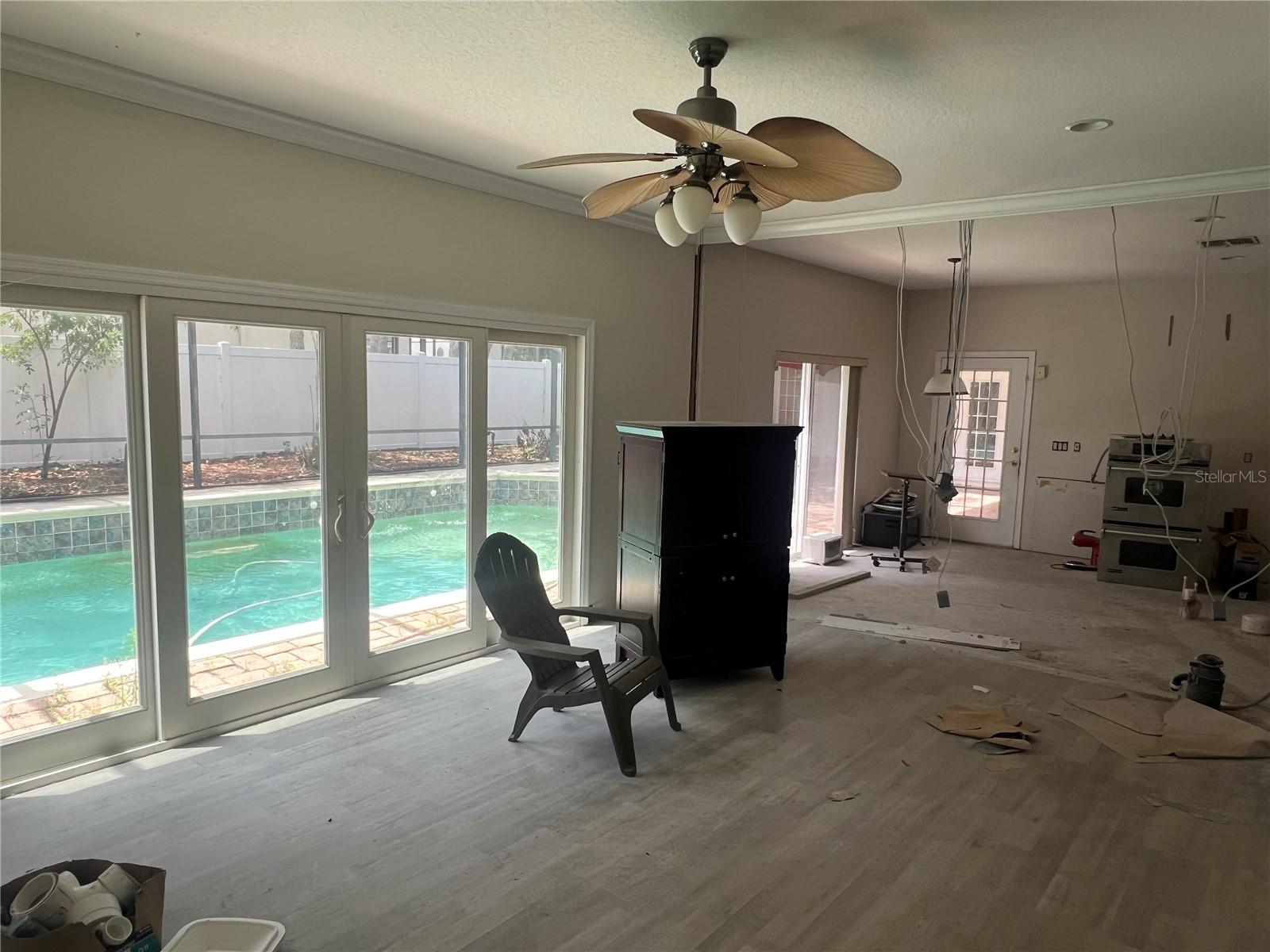 WILLOW RUN - Residential
