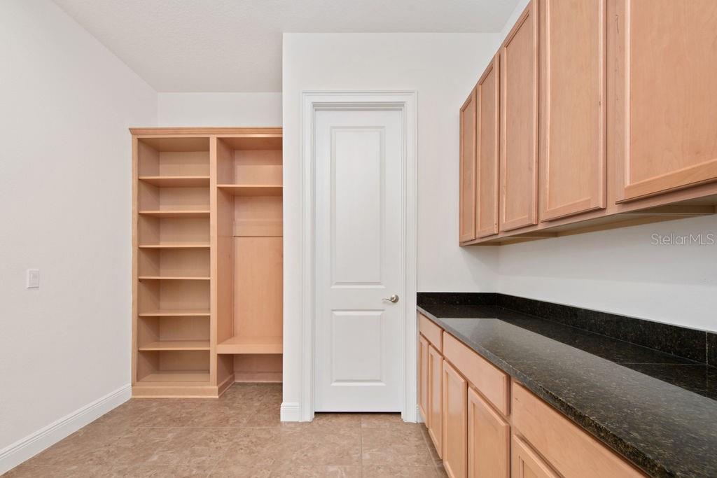 ENCLAVE - Residential Lease