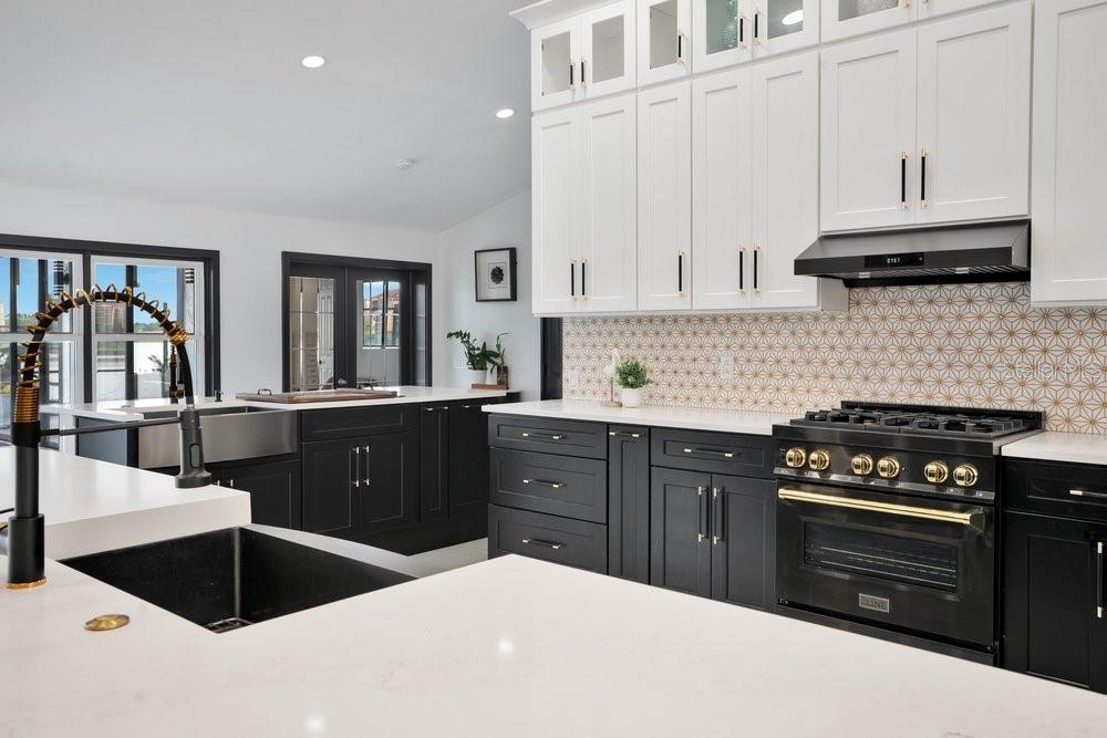 SAND LAKE POINT - Residential