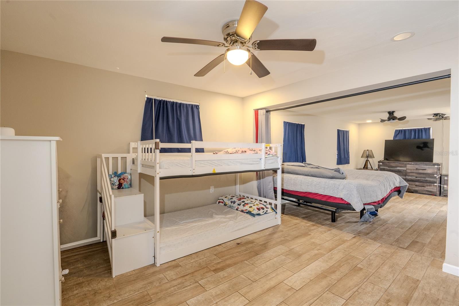 HOLIDAY LAKE ESTATES - Residential