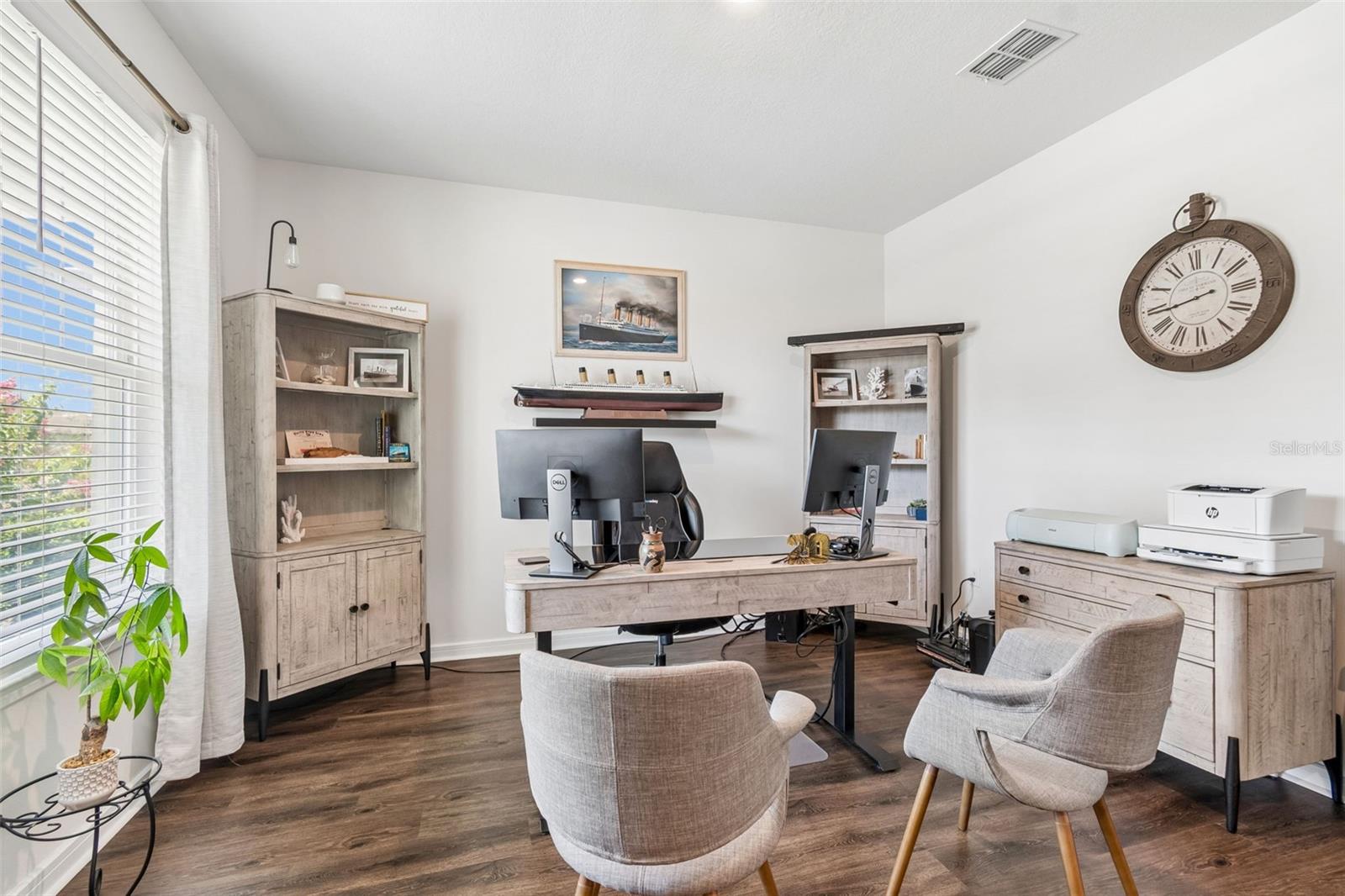 OAKS OF PASCO - Residential