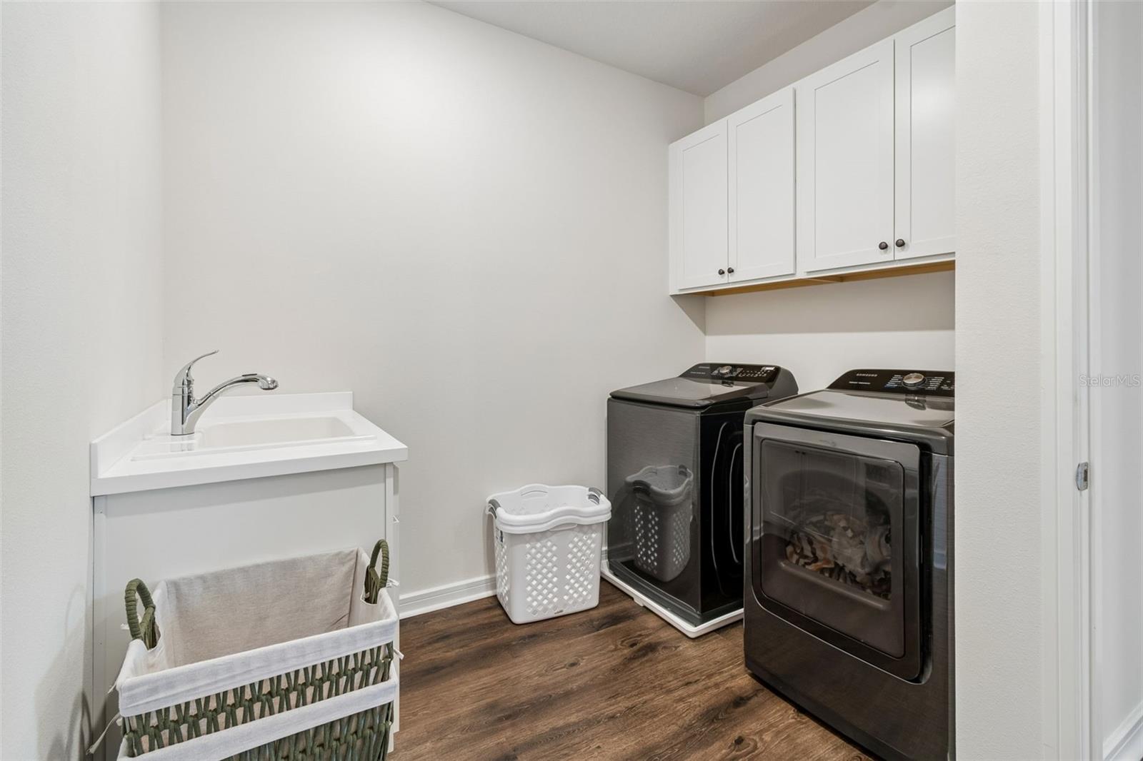 OAKS OF PASCO - Residential