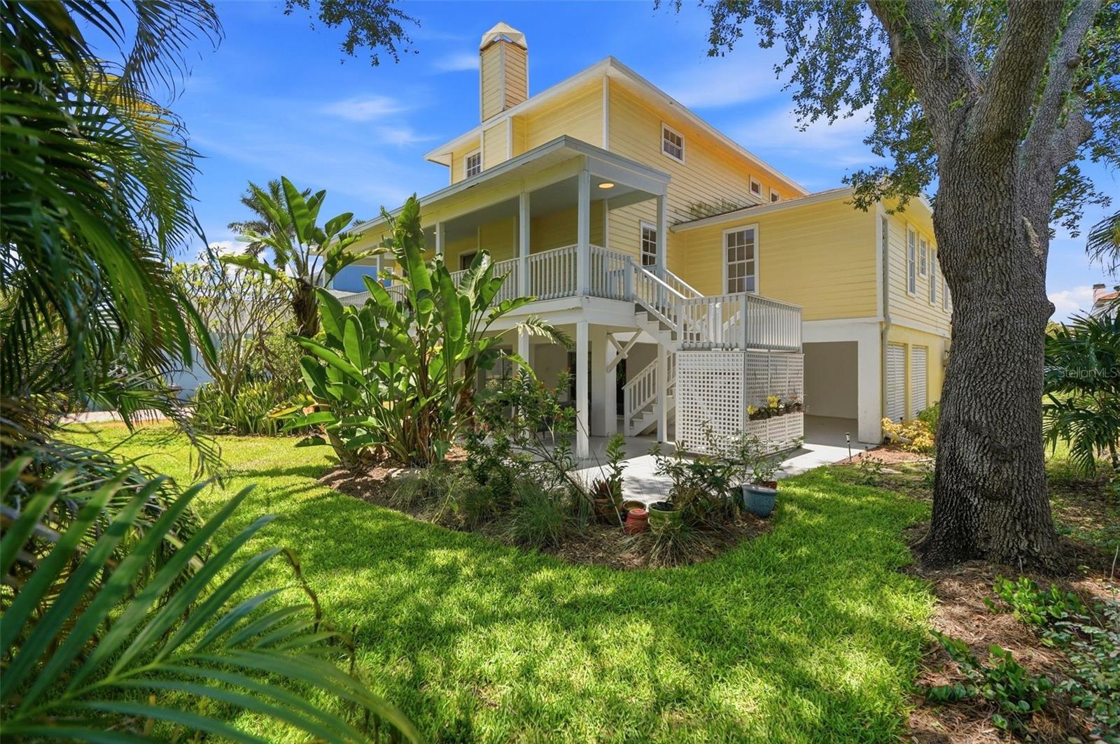 TIERRA VERDE - Residential