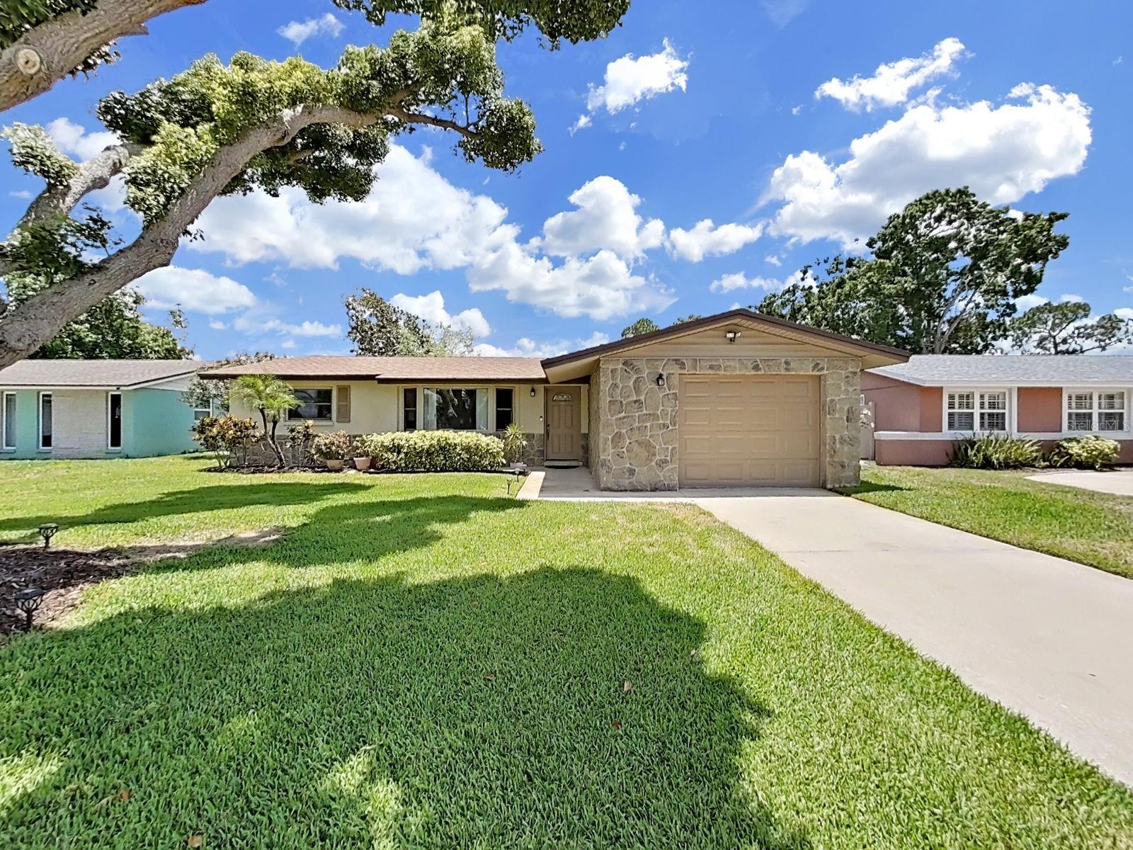 BOCA CIEGA RIDGE 4TH ADD - Residential