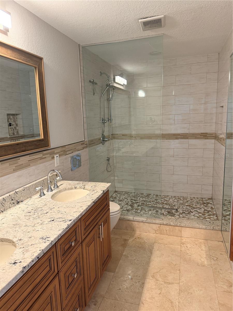BUFFALO HEIGHTS - Residential Lease