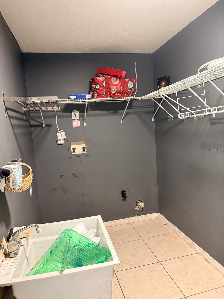 BUFFALO HEIGHTS - Residential Lease