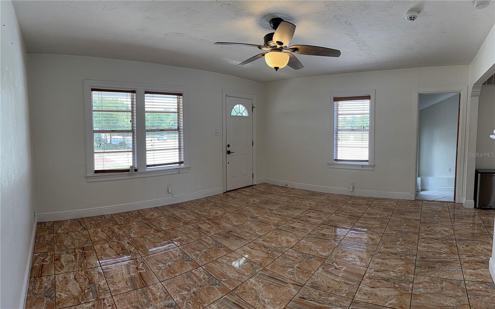 BUFFALO HEIGHTS - Residential Lease