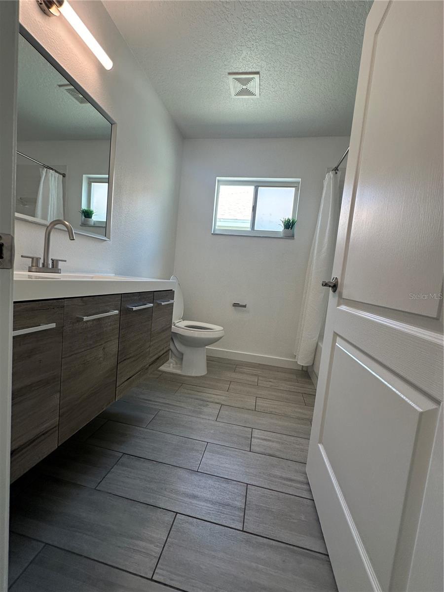 SOUTH POINTE PH 5 - Residential Lease