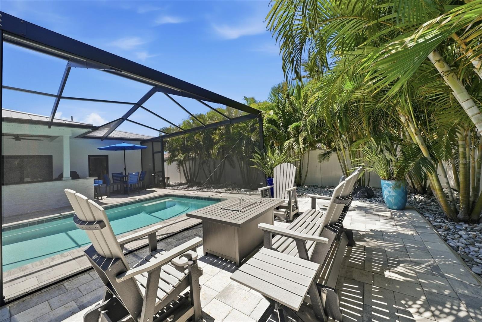 BELLEAIR ESTATES - Residential