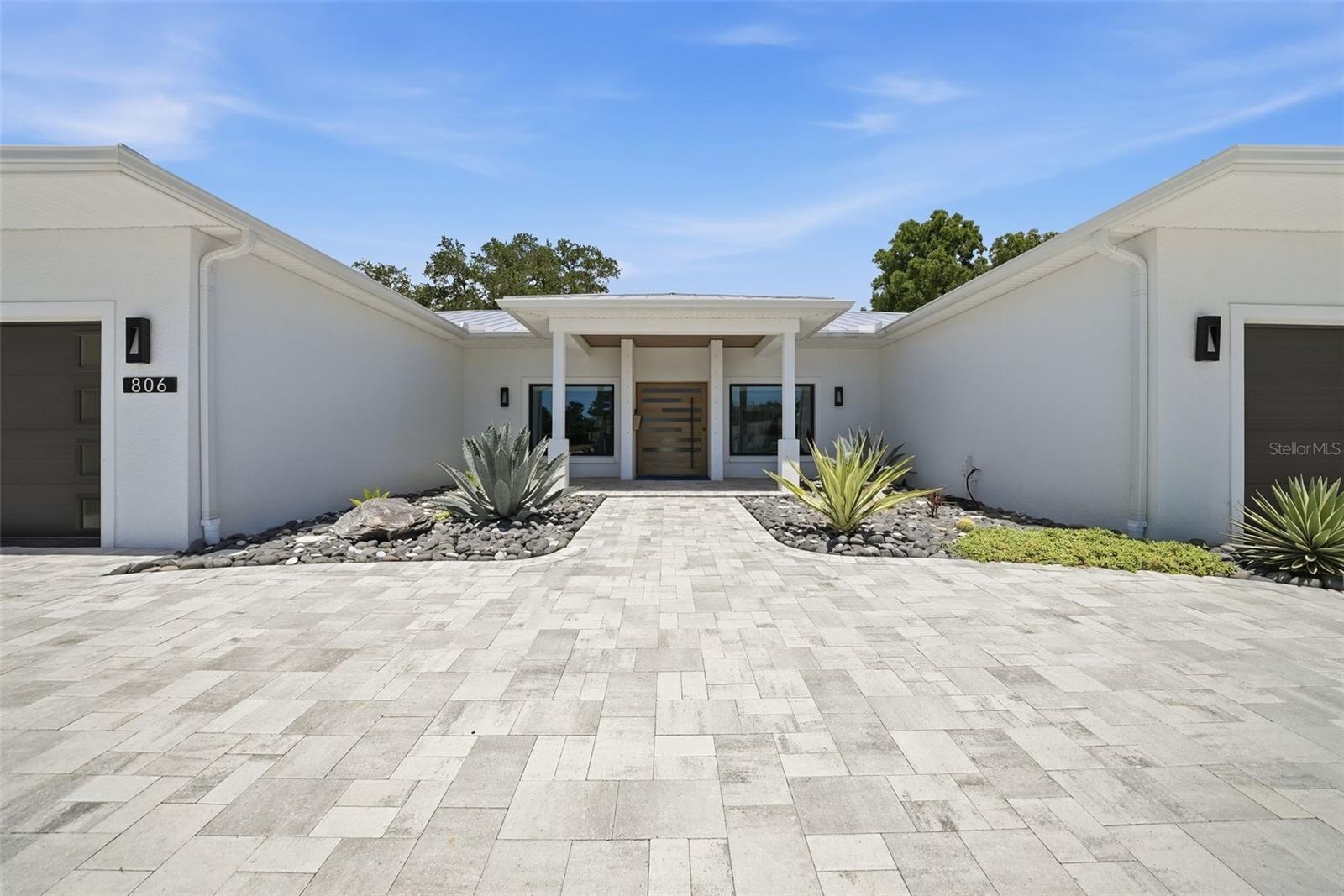 BELLEAIR ESTATES - Residential
