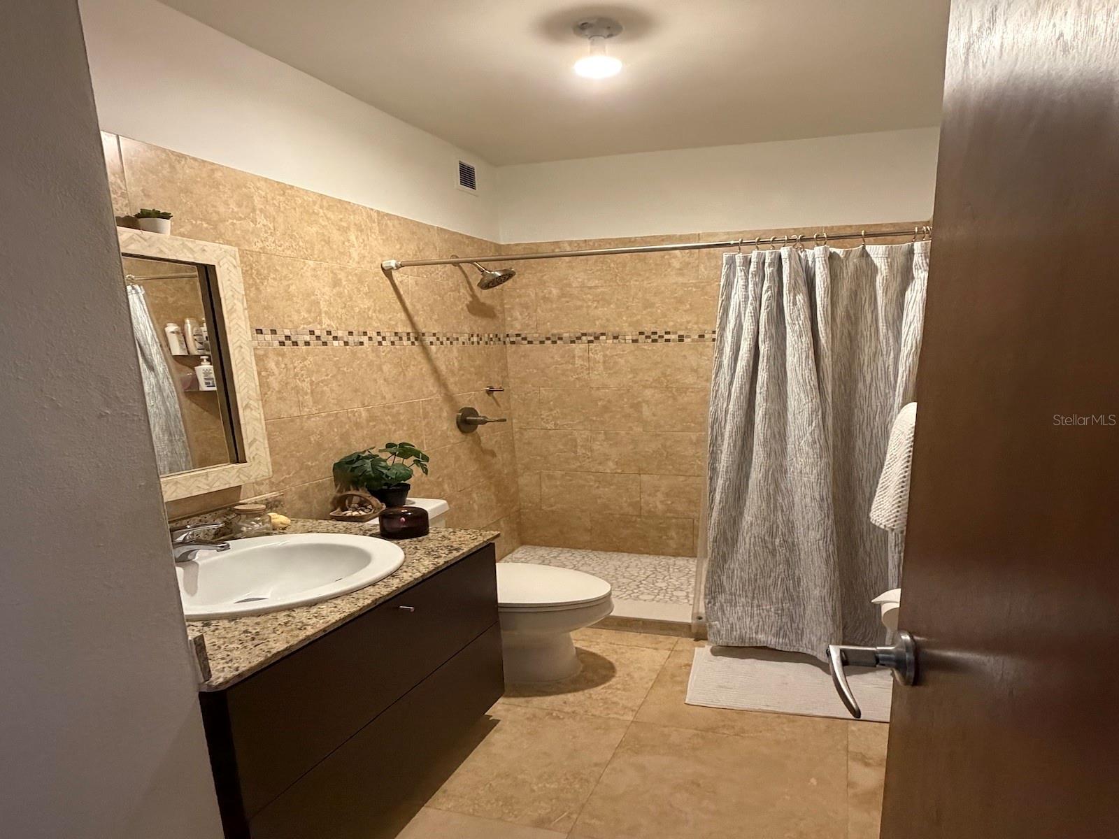 RIDGE TOP LUXURY APARTMENTS - Residential