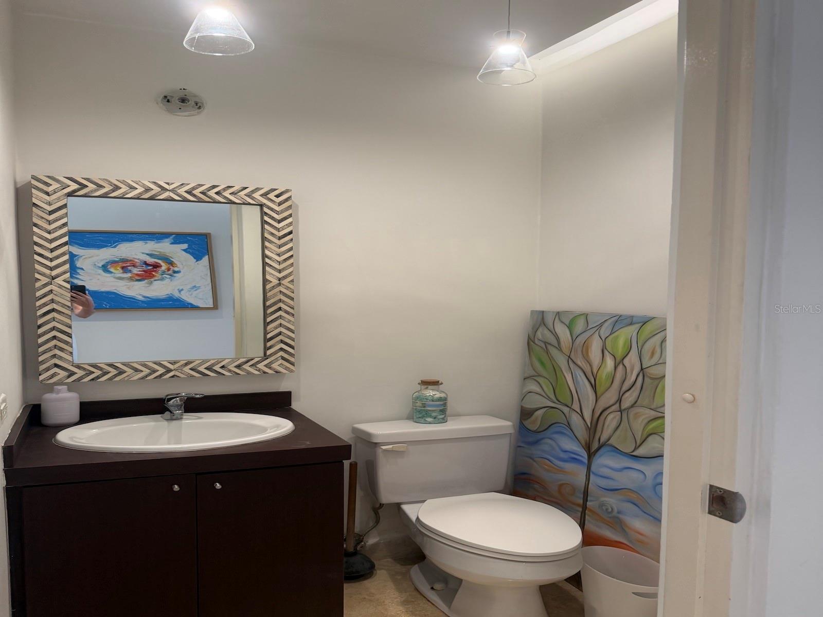 RIDGE TOP LUXURY APARTMENTS - Residential