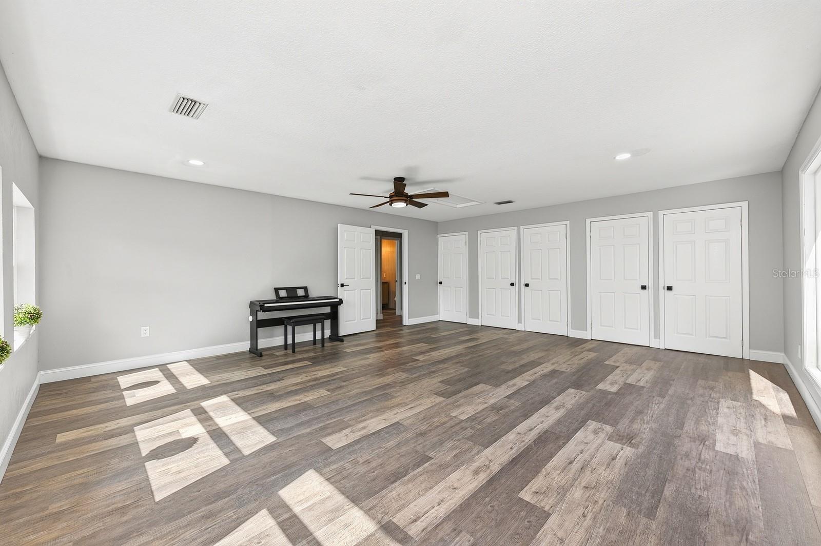 ACREAGE & UNREC - Residential