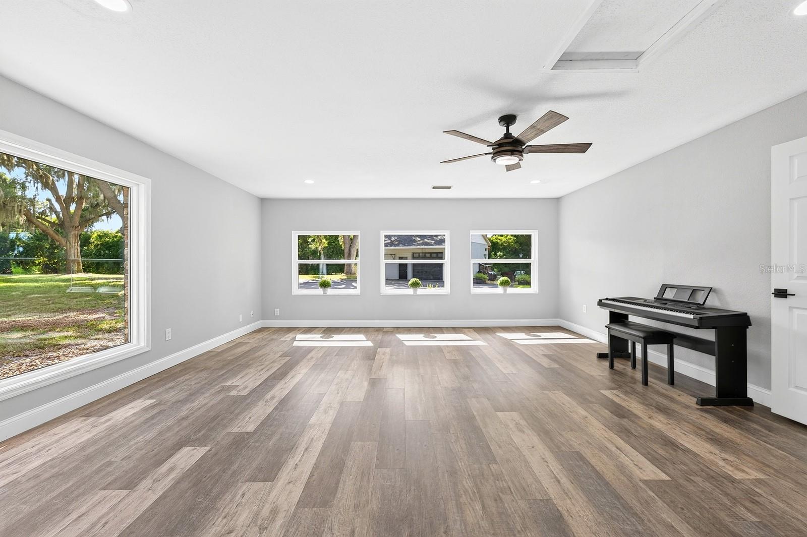 ACREAGE & UNREC - Residential