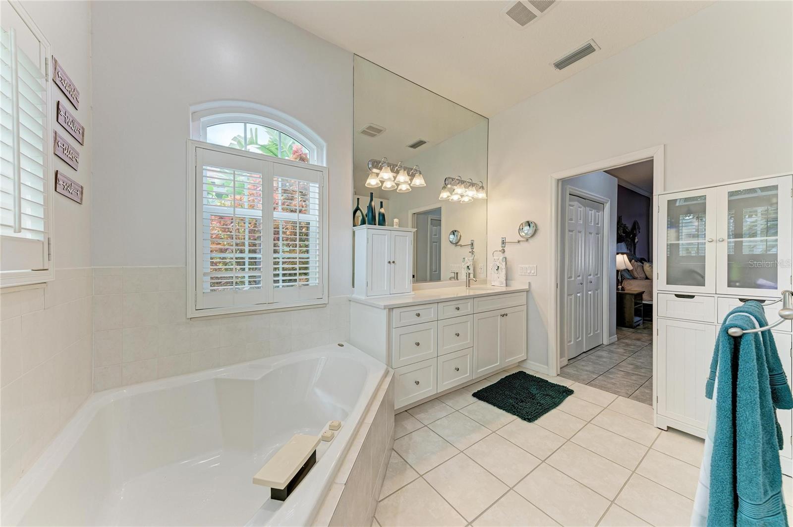 RIVERDALE REV - Residential