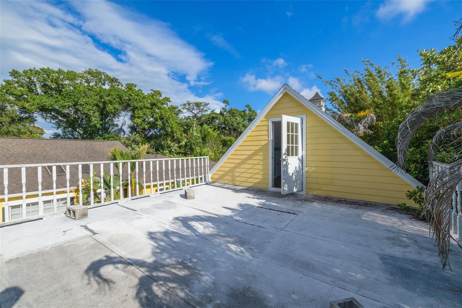 SPANISH TRAILS - Residential