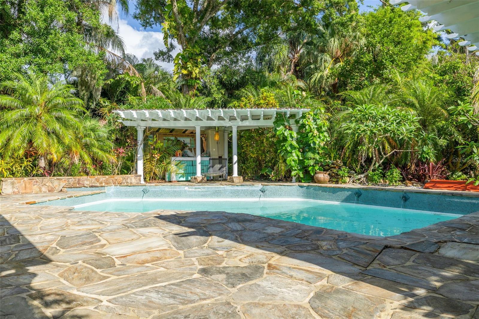 SPANISH TRAILS - Residential