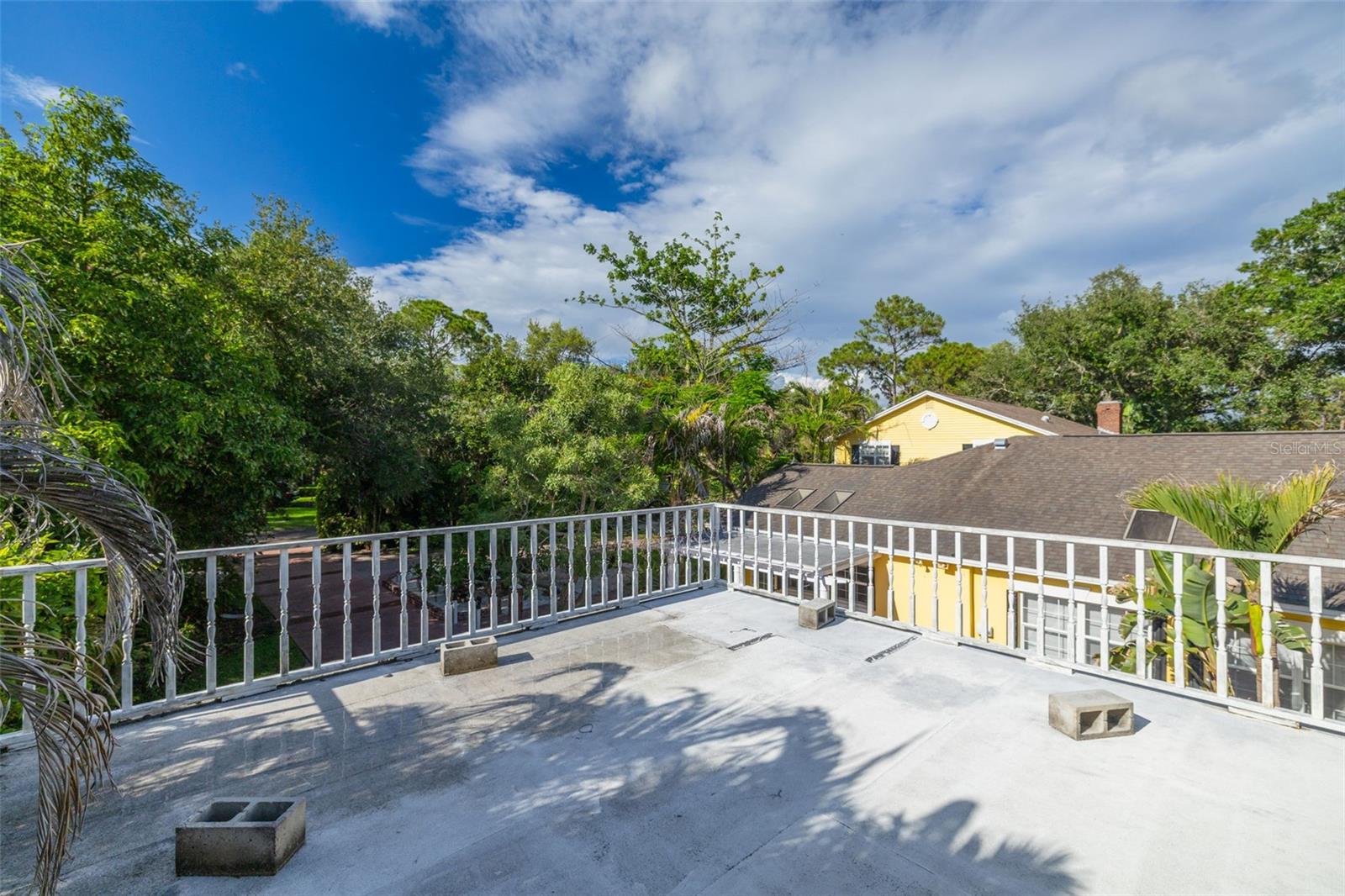 SPANISH TRAILS - Residential