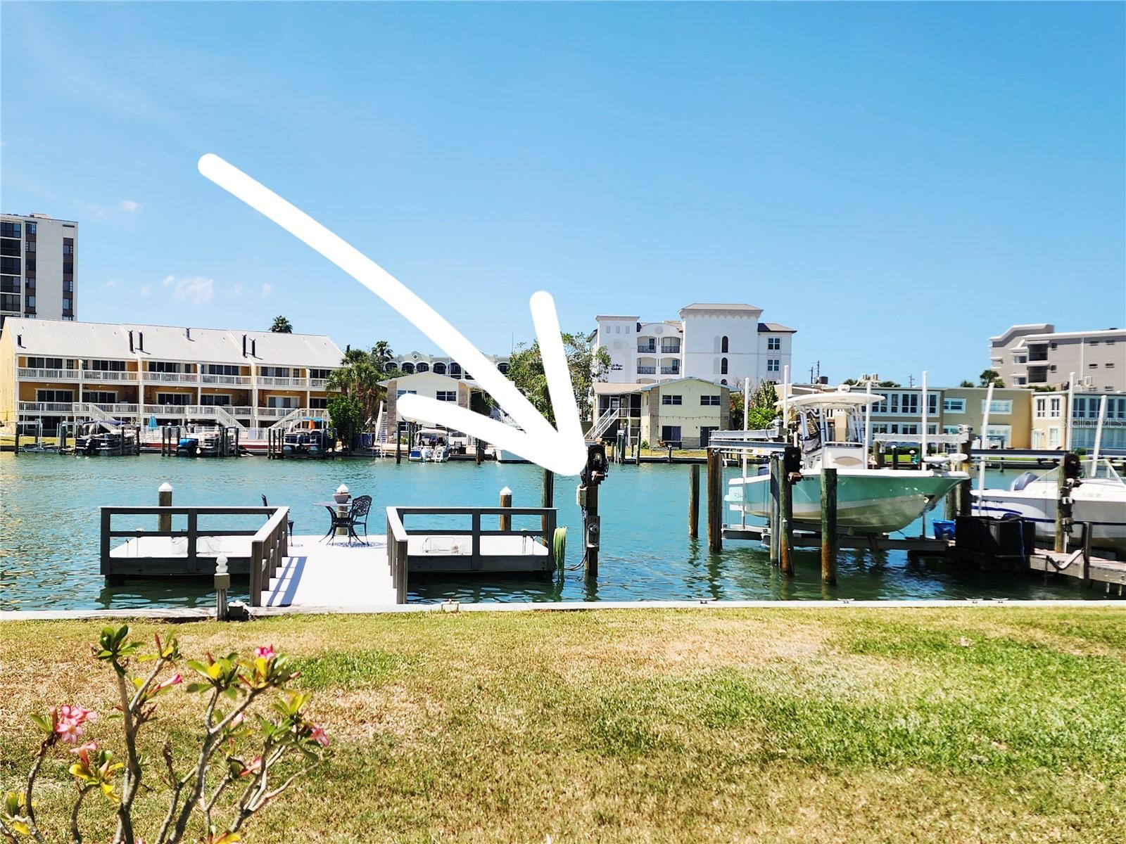 ISLAND VIEW CONDO - Residential