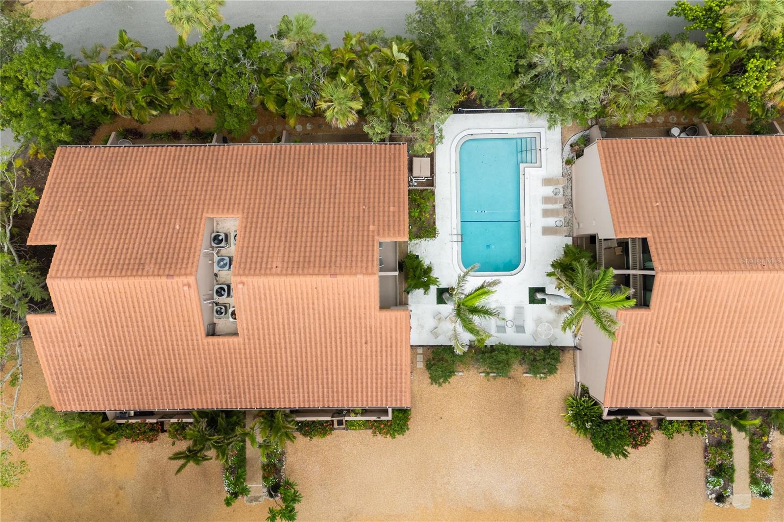SANDY COVE III - Residential