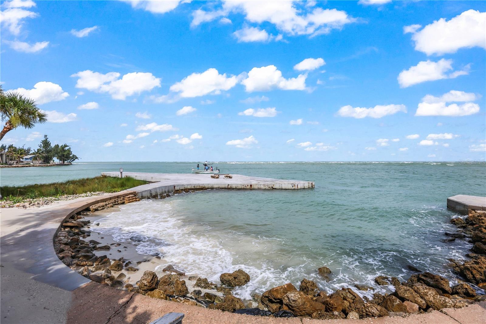 SANDY COVE III - Residential